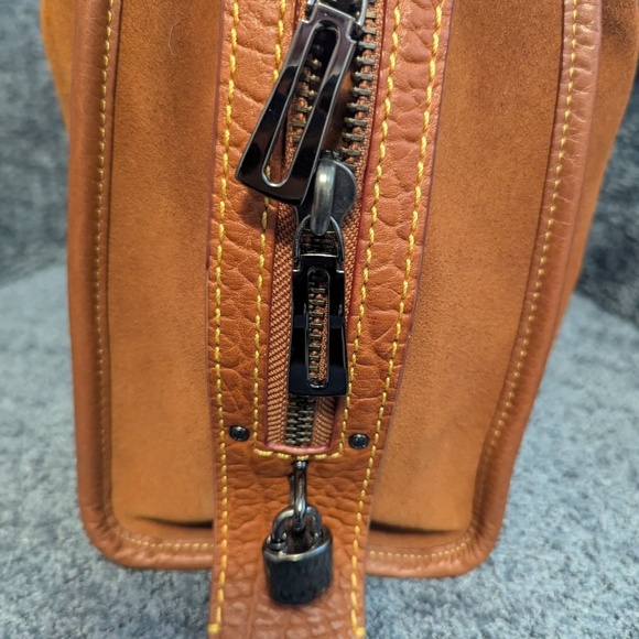 Coach 1st Gen Rogue 30/31 in 1941 Saddle Suede. First Generation HTF - Picture 9 of 14